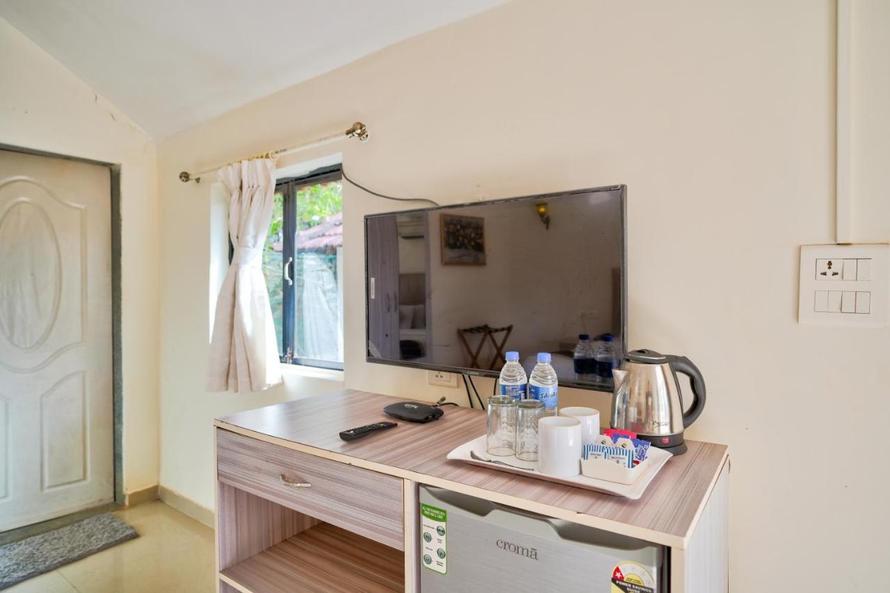 Morjim Holiday Beach Resort Extérieur photo