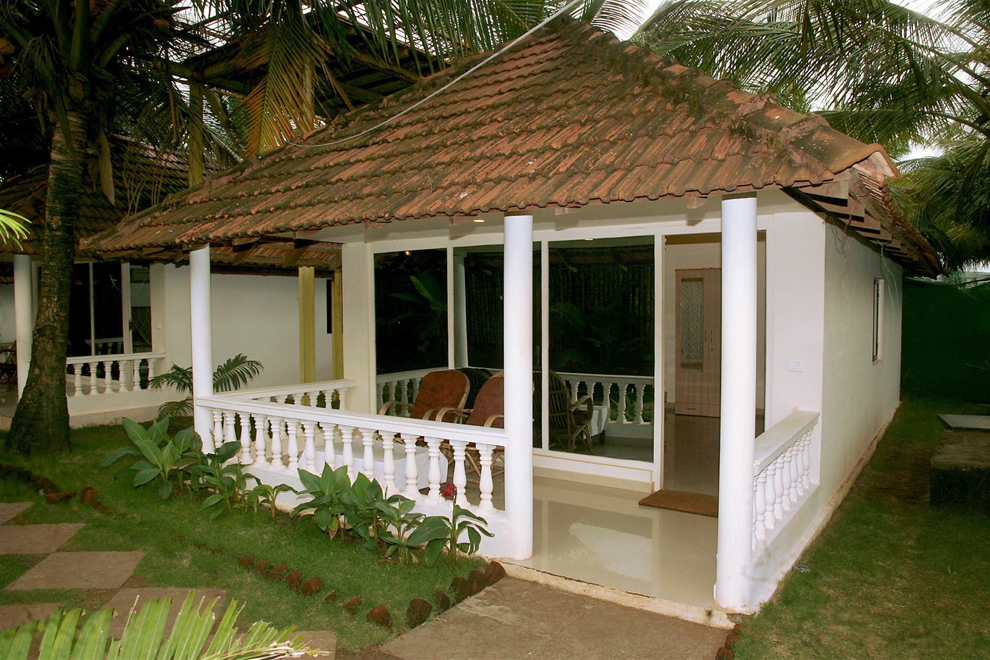 Morjim Holiday Beach Resort Extérieur photo